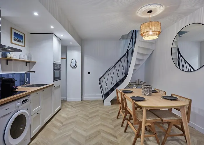 Duplex Center Of Paris By Studio Prestige